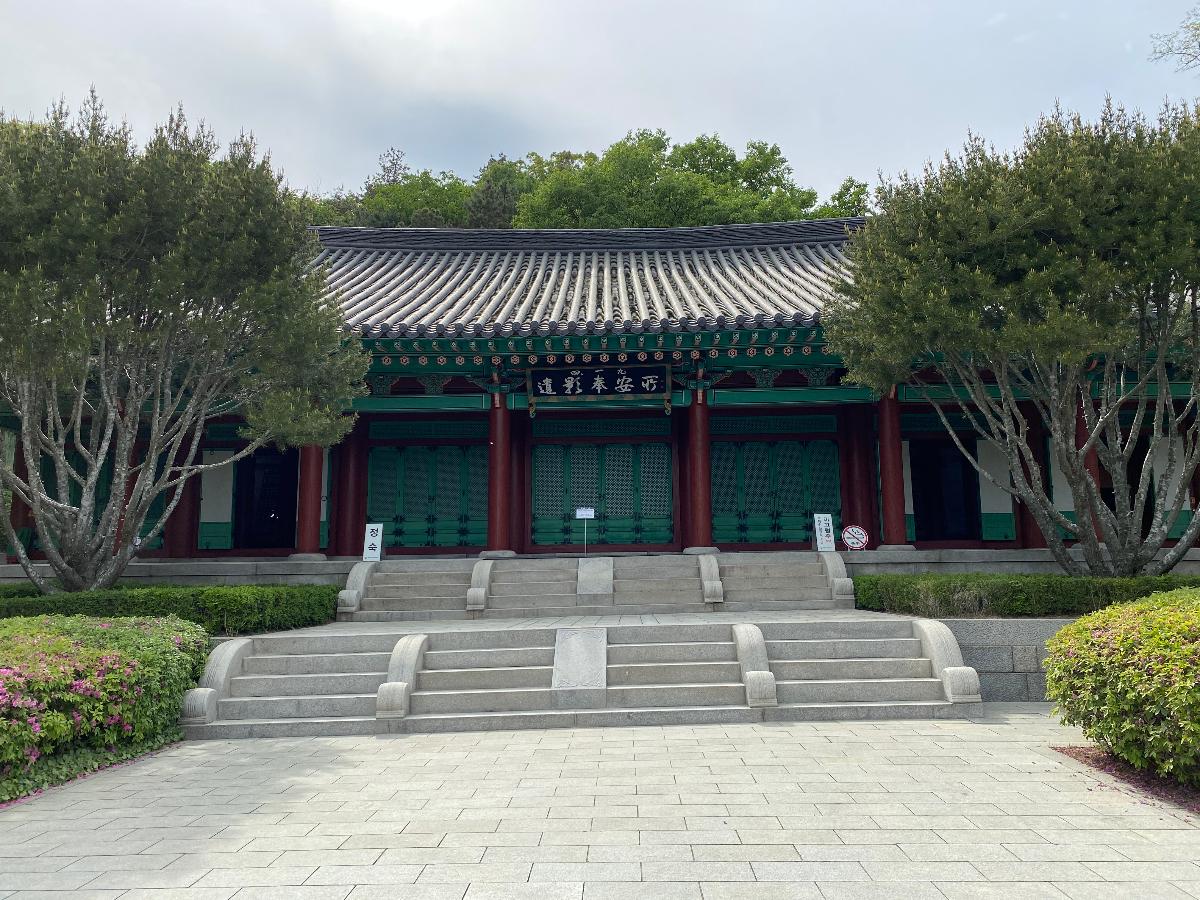 유영봉안소 : 4·19혁명 희생자의 유영을 봉안하고 매년 제향