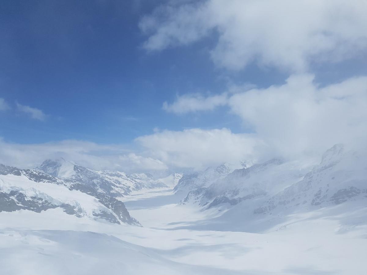 융프라우(Jungfrau)산