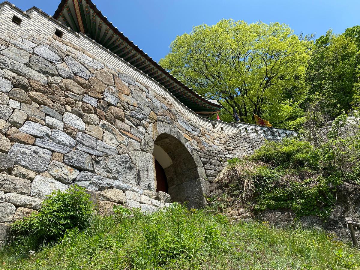 좌익문(左翼門, 동문)