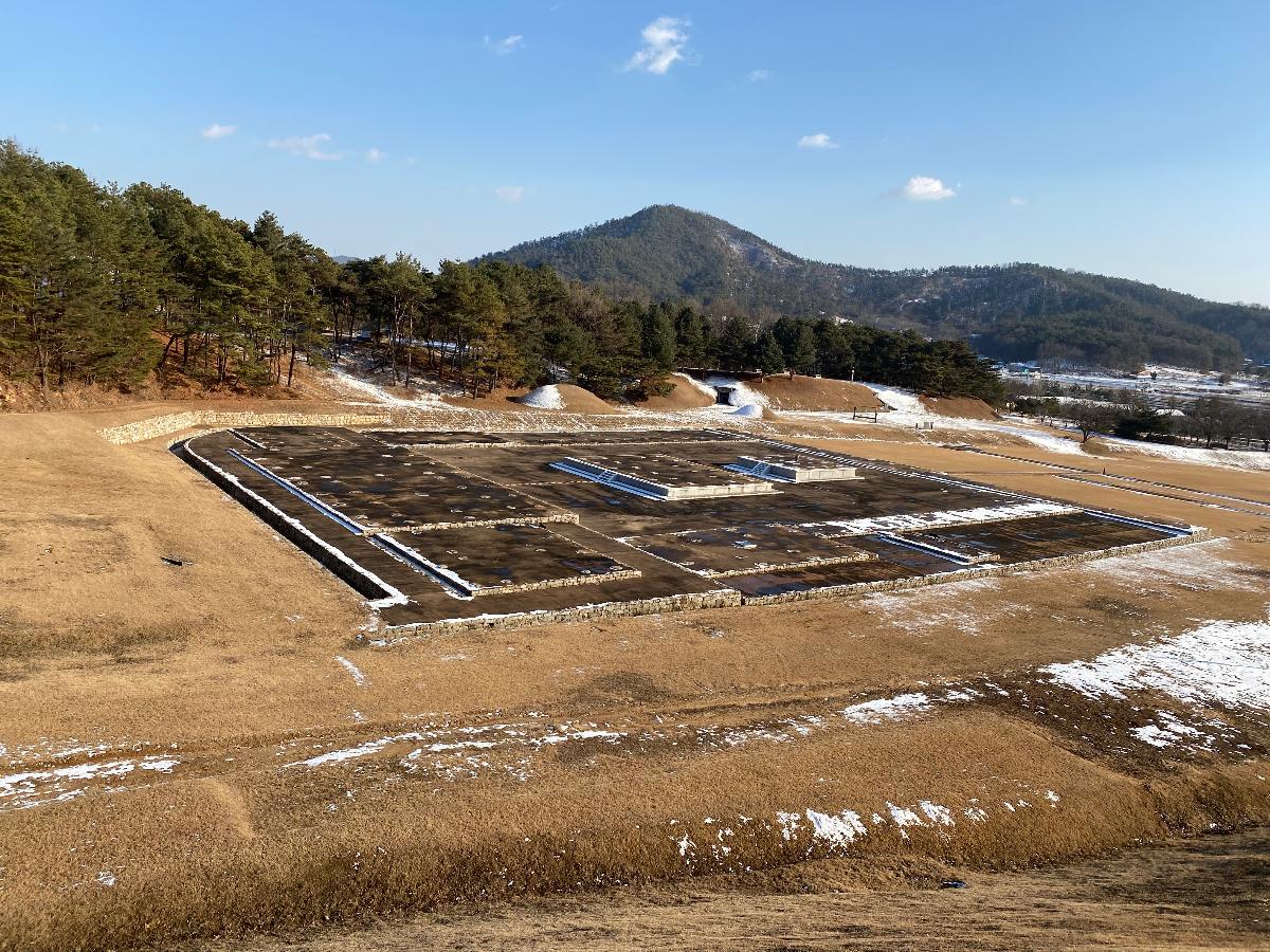 부여능산리사지(扶餘陵山里寺址) 전경