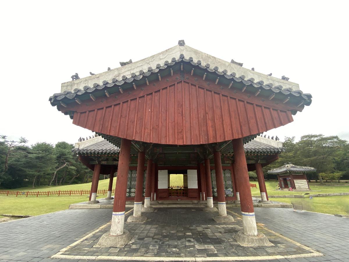 의릉 정자각