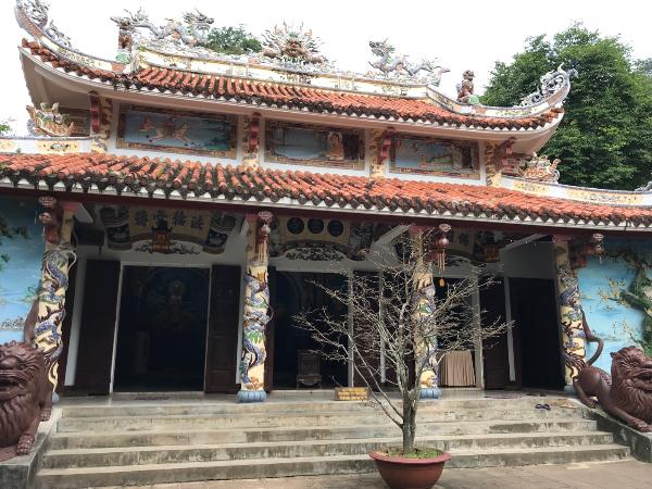 오행산 수(Thuy 水)산의 불교