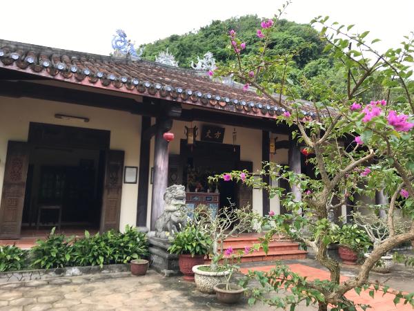 오행산 수(Thuy 水)산의 불교