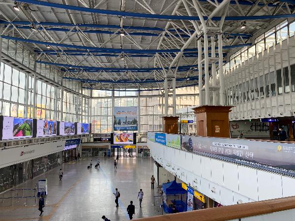 서울역 KTX 1층 서편 로비