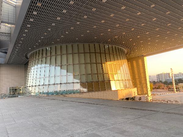 국립중앙박물관 야외에서 바라본 상설전시관