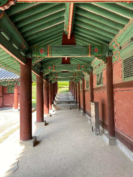 자정문(資政門) 우측벽 안쪽 전경